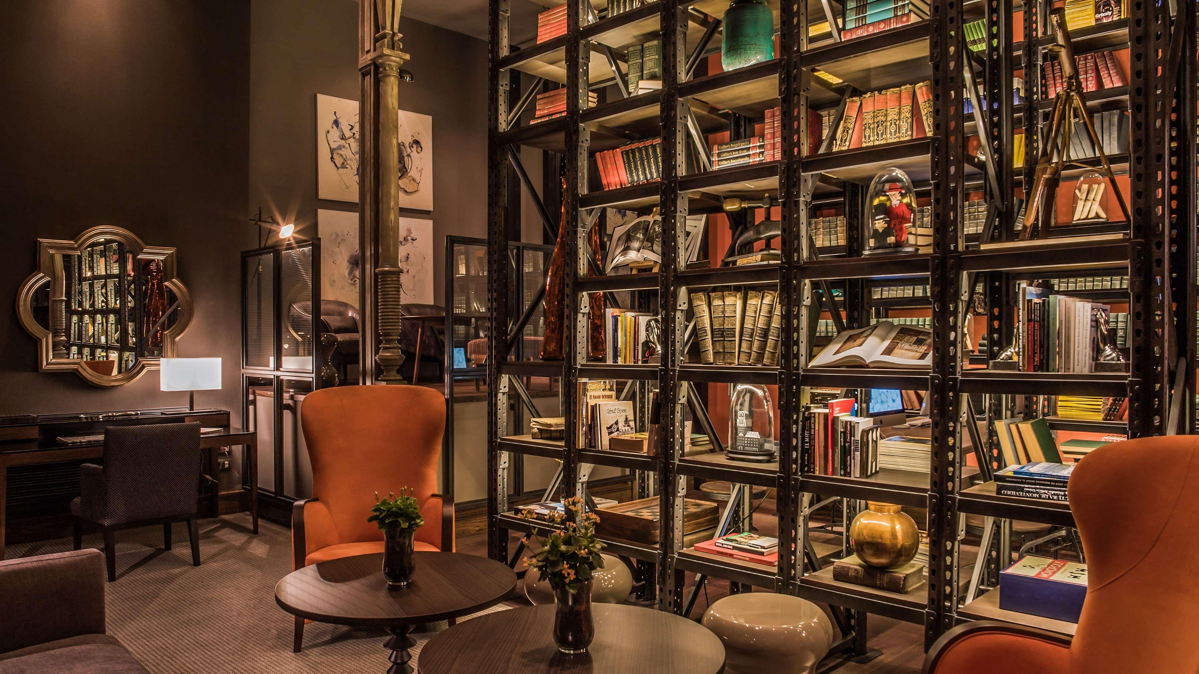 Hotel Hyatt Centric Montevideo Exterior foto Library at the Mandarin Oriental, Munich